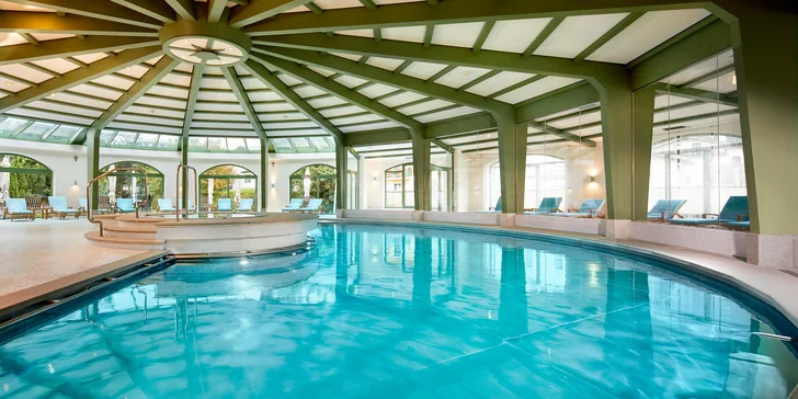 Po túrách či jiné aktivitě se bude náramně hodit neomezený přístup do wellness v hotelu Alpenhaus Gasteinertal.