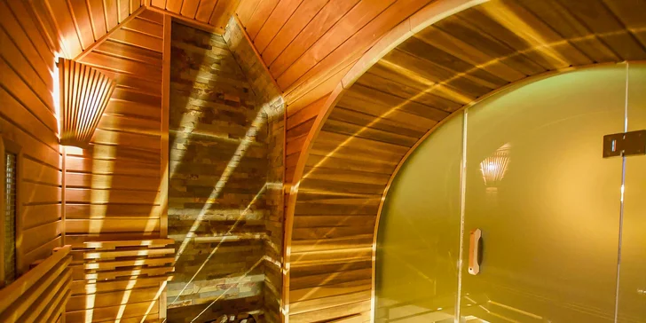 Infra sauna je vhodná pre ľudí, ktorí neznášajú vysoké teploty, dokonca sa odporúča aj deťom. 