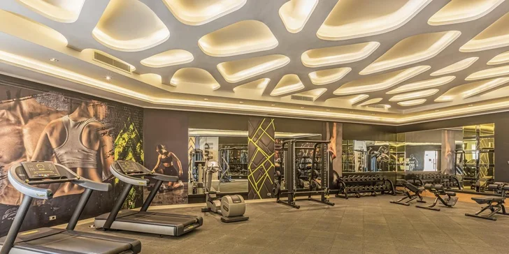 Fitness je přístupné pouze dospělým hostům.