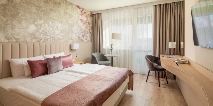  Elegantní hotel s parádním zázemím nabízí několik typů pokojů.