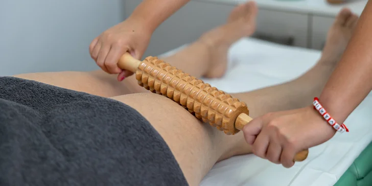 Účinná maderoterapia celého tela a tváre v salóne krásy