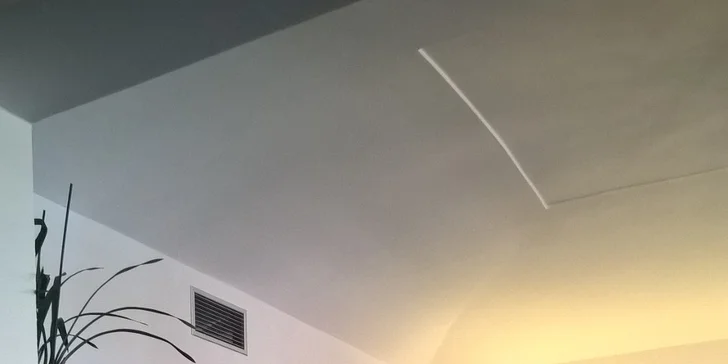 Calimero se sestává z kvalitního Bombardina, espressa a šlehačky.