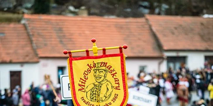 Masopustní průvod vychází od Domu kultury a prochází městem až na náměstí E. Beneše.