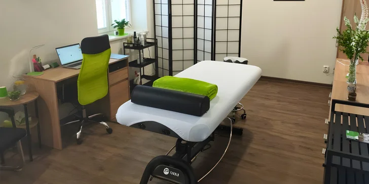 Užijte si blahodárné účinky aroma masáže! Zve vás na ni příjemný salon Spektram masáže.
