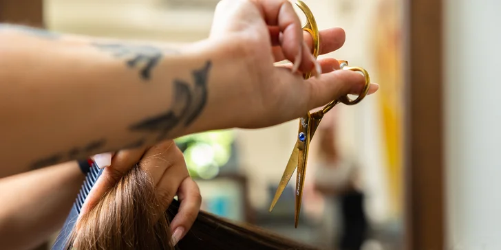 Poďte si po nový účes! Súčasťou balíčka je aj regeneračná kúra L´Oréal ProLonger