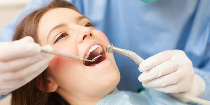 Pieskovanie zubov v ambulancii DENTISTA, s.r.o