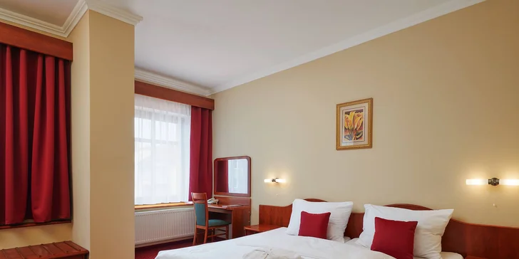 K dispozici budete mít i novou televizi, připojení k Wi-Fi, trezor, telefon a minibar. 