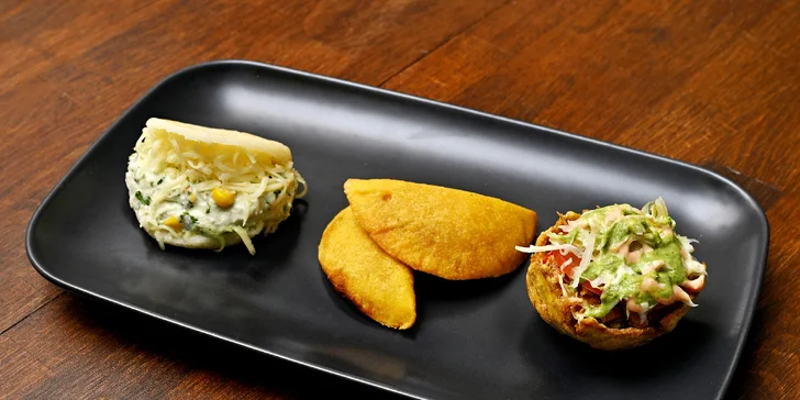 Pochutnáte si na tradičních arepas a dalších typických dobrotách.