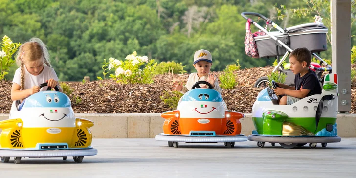  Těšte se na zvířátka, farma jeepy, tubing, prolézačky, trampolíny, vodní kruhy a další parádní atrakce. Všechny atrakce jsou v ceně vstupného.