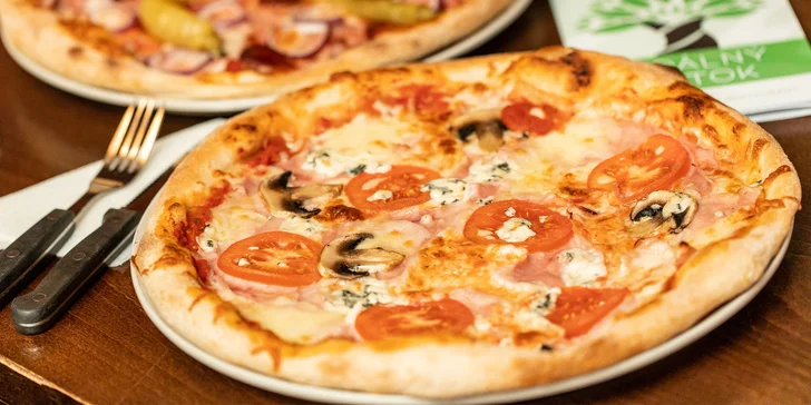 Pizza podľa vlastného výberu - 16 druhov