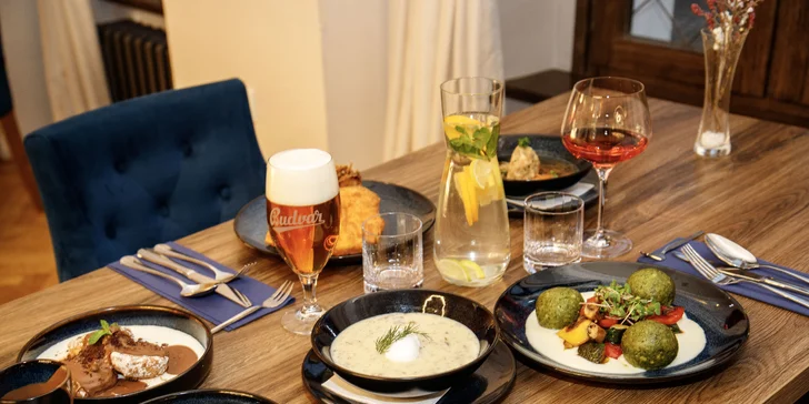 Poukaz do restaurace můžete čerpat na večeře (buď 3chodové menu nebo bufet), ale i na obědy a občerstvení během dne.