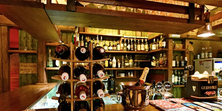 Restauraci se šmrncem irského pubu najdete kousek od Riegrových sadů.