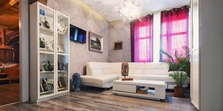 Salón najdete přímo v centru města ve Stodolní ulici. 