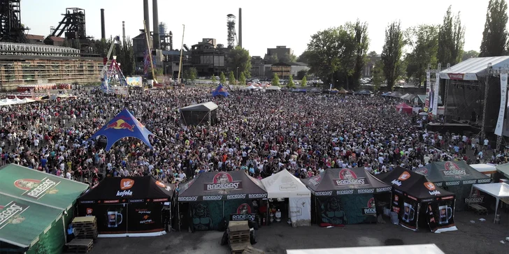  Oldies festival se koná v Dolní oblasti Vítkovice, a tak vás čeká super akce se super atmosférou. 