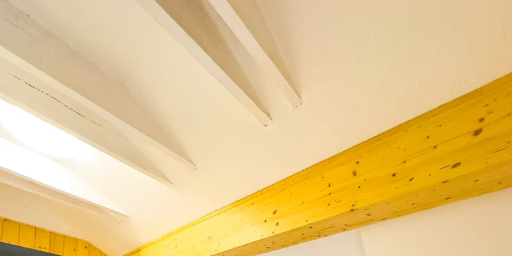 Apartmán disponuje dvoma spálňami s pohodlnými manželskými posteľami