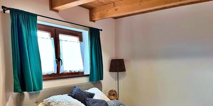 Ubytování má moderní interiér s kapacitou pro 7 osob a 2 děti. 