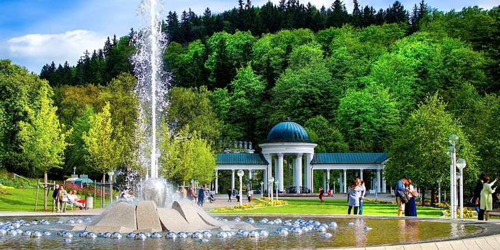 Odpočinek na okraji Mariánských lázní: polopenze, procedury i bazén