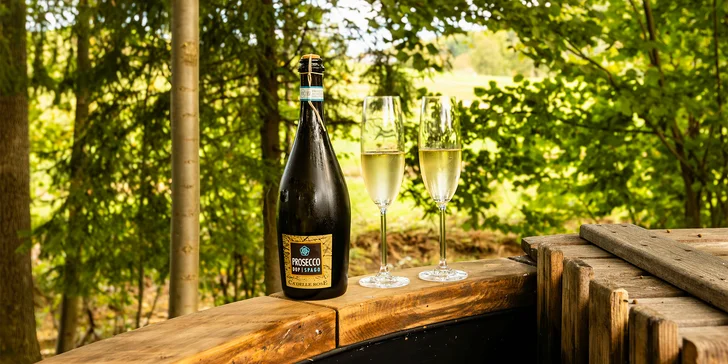 Z júrt Beskydy sa môžete kochať krásnymi výhľadmi, ako welcome drink navyše dostanete fľašu prosecca.