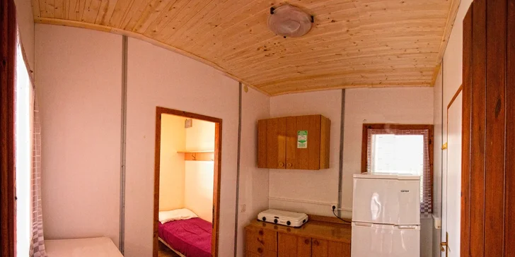 V kempu pro vás bude připravený bungalov typu Elite, A nebo B – všechny mají kapacitu 6 osob.