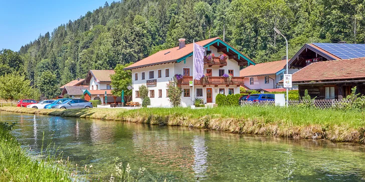 Pohoda v Bavorských Alpách: 3* hotel u řeky Traun, bohaté snídaně a karta výhod