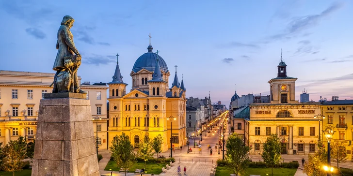Budete to mať blízko do centra mesta a na vychýrenú ulicu Piotrkowska (400 m).