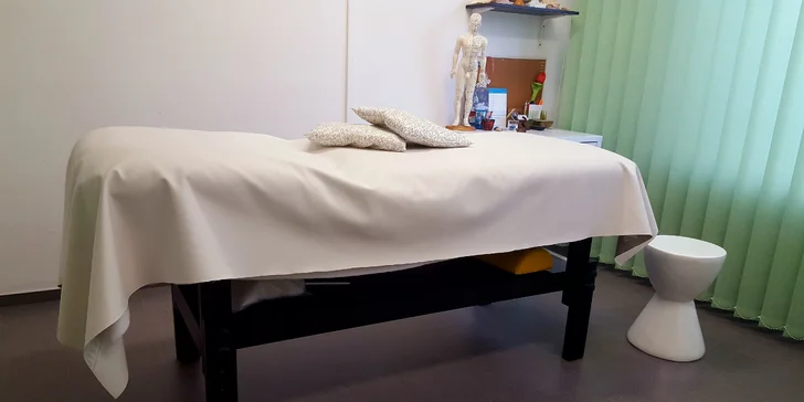 Masážní lehátko je velice pohodlné.