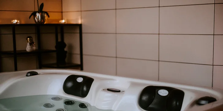 Vezměte s sebou kamarádku nebo partnera. V privátním wellness centru budete jen vy dva.
