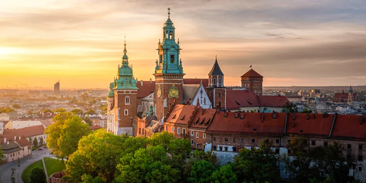 Preskúmajte očarujúce mesto Krakov s nádherným zámkom Wawel.