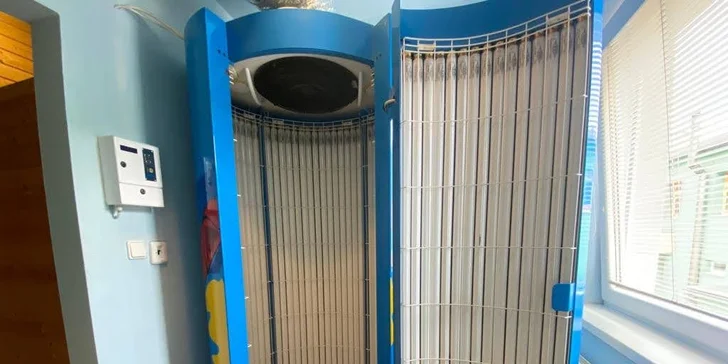 Okrem toho je tu masážny sprchovací box, perličková vaňa a solárium (za doplatok).
