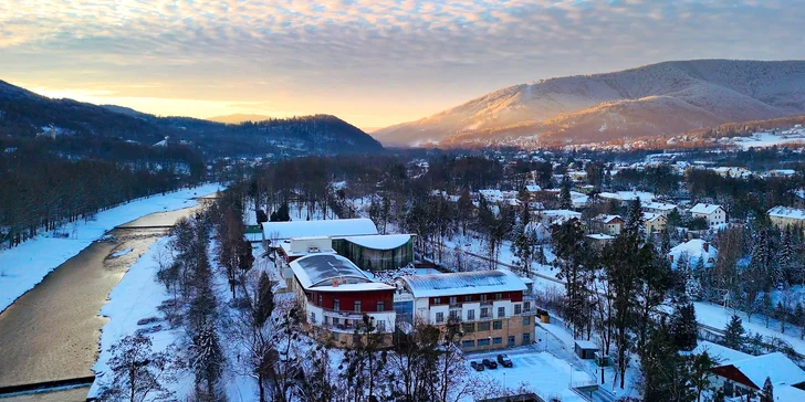 Hotel sa nachádza v blízkosti niekoľkých lyžiarskych stredísk.
