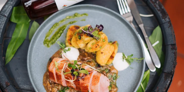 V restauraci Tornácos, která byla oceněna Maďarským národním kulinářským sdružením, hraje hlavní roli kvalita používaných surovin a harmonie chutí.