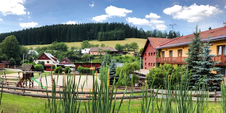 Dovolenka s polpenziou pre pár aj rodinu vo vychýrenom turistickom centre Beskýd