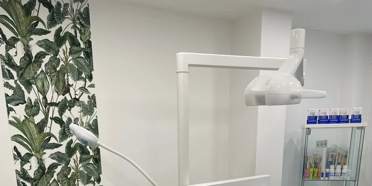 Křeslo pro pohodlné ošetření pacientů