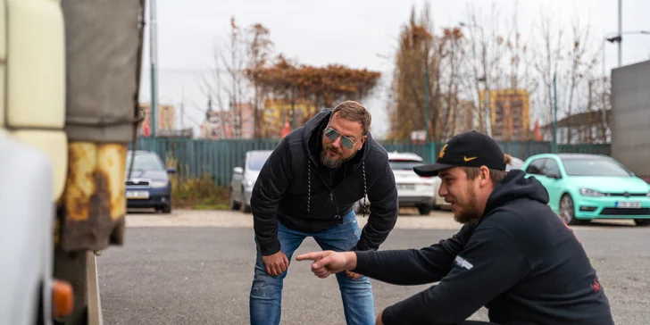 Celou dobu vám bude k dispozici instruktor, který vám vše ochotně vysvětlí.