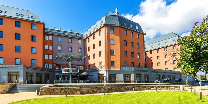 Oddych v hoteli Marriott v centre Plzne s raňajkami alebo polpenziou