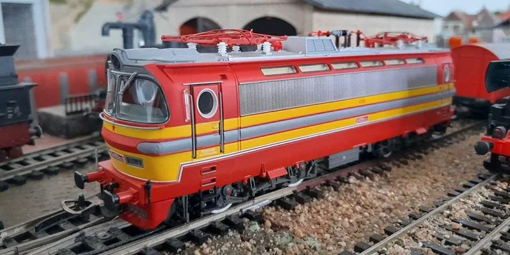 S funkčními modely vláčků si můžete hrát a ovládat je (což ocení zejména malí návštěvníci).