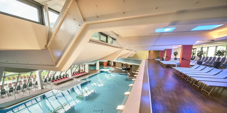 Vstup do Therme Bad Hofgastein máte v ceně každý den od 9:00 do 21:00. 