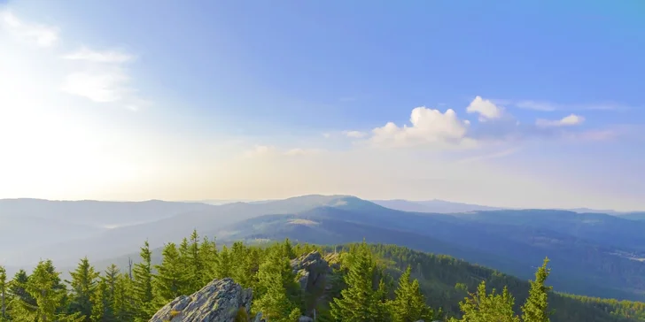 Striedajte relax s výletmi po dychberúcej prírode, užívajte si maximálne pohodlie aj wellness novej generácie.