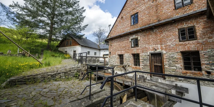 První písemná zmínka o tomto stavení pochází už z roku 1571.