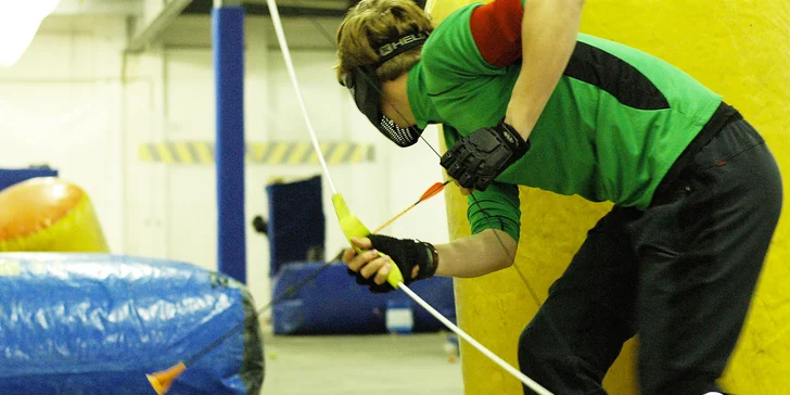 Archery game se hraje v kryté hale, nepřízeň počasí vás nerozhází. 