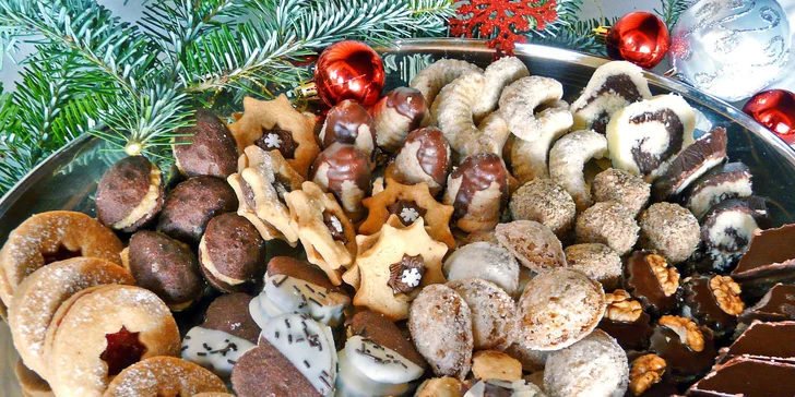 Tradiční vánoční cukroví ze Zvíkova napečené podle receptů našich babiček