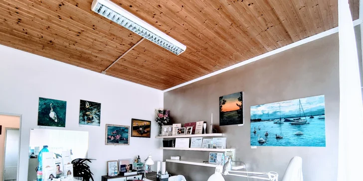 Na výběr máte aroma či detoxikační masáž zad nebo pečující balíček.