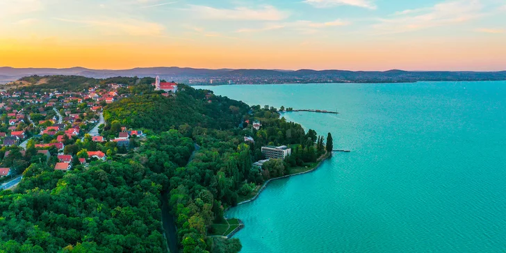 Přímo na břehu Balatonu stojí čtyřhvězdičkový hotel Margaréta.