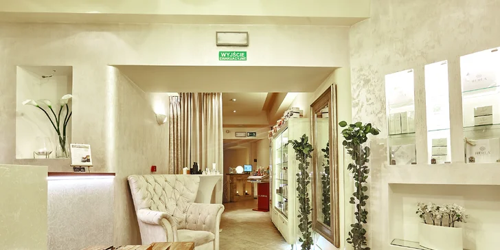 Těšte se na plně vybavené a luxusně zařízené relaxační místnosti, kam se dá objednat i občerstvení. 