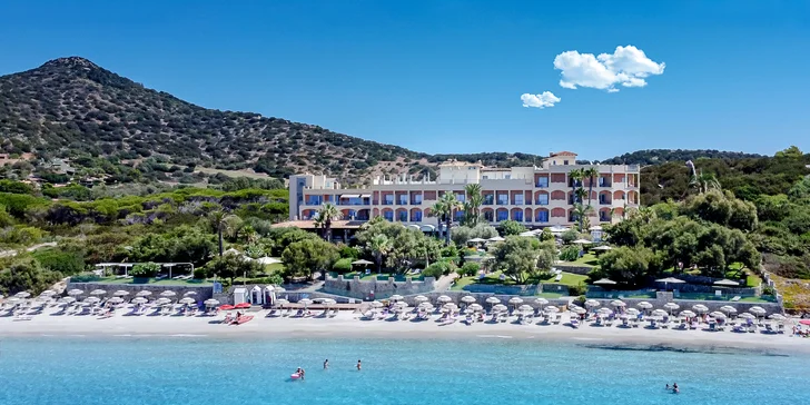 V hotelu Stella Maris pár kroků od moře na vás čeká úžasná dovolená. 