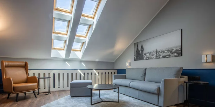V případě, že pojedete ve třech nebo čtyřech lidech, připlácí se pouze za upgrade na apartmán Penthouse, třetí i čtvrtá osoba do 16,9 let má pobyt i se snídaní zdarma.