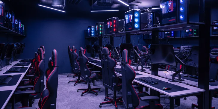 V hlavní herně je připraveno na 20 super výkonných počítačů.