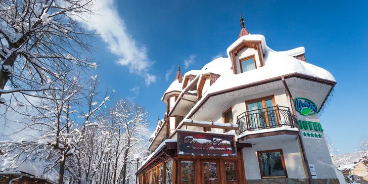 Hotel Litwor***** sa nachádza v úplnom centre hlavného mesta poľských Tatier, v Zakopanom.