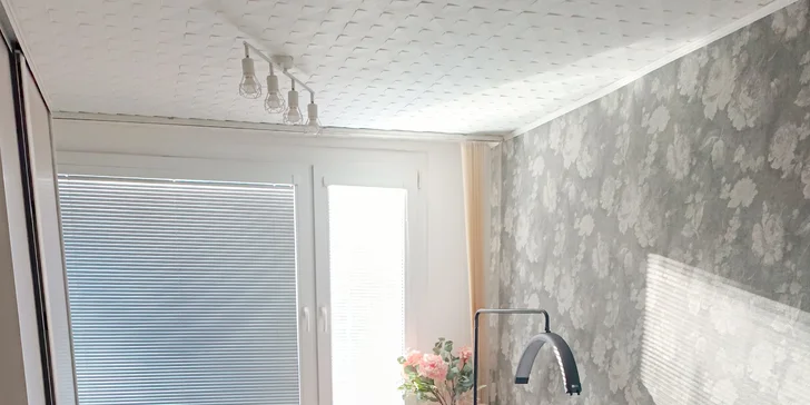 Výsledkem je jemnější, pevnější pokožka, pocit lehkosti a lepší rovnováha lymfatického systému.