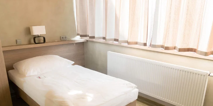 Cestujete sami? V nabídce hotelu mají i jednolůžkové pokoje.